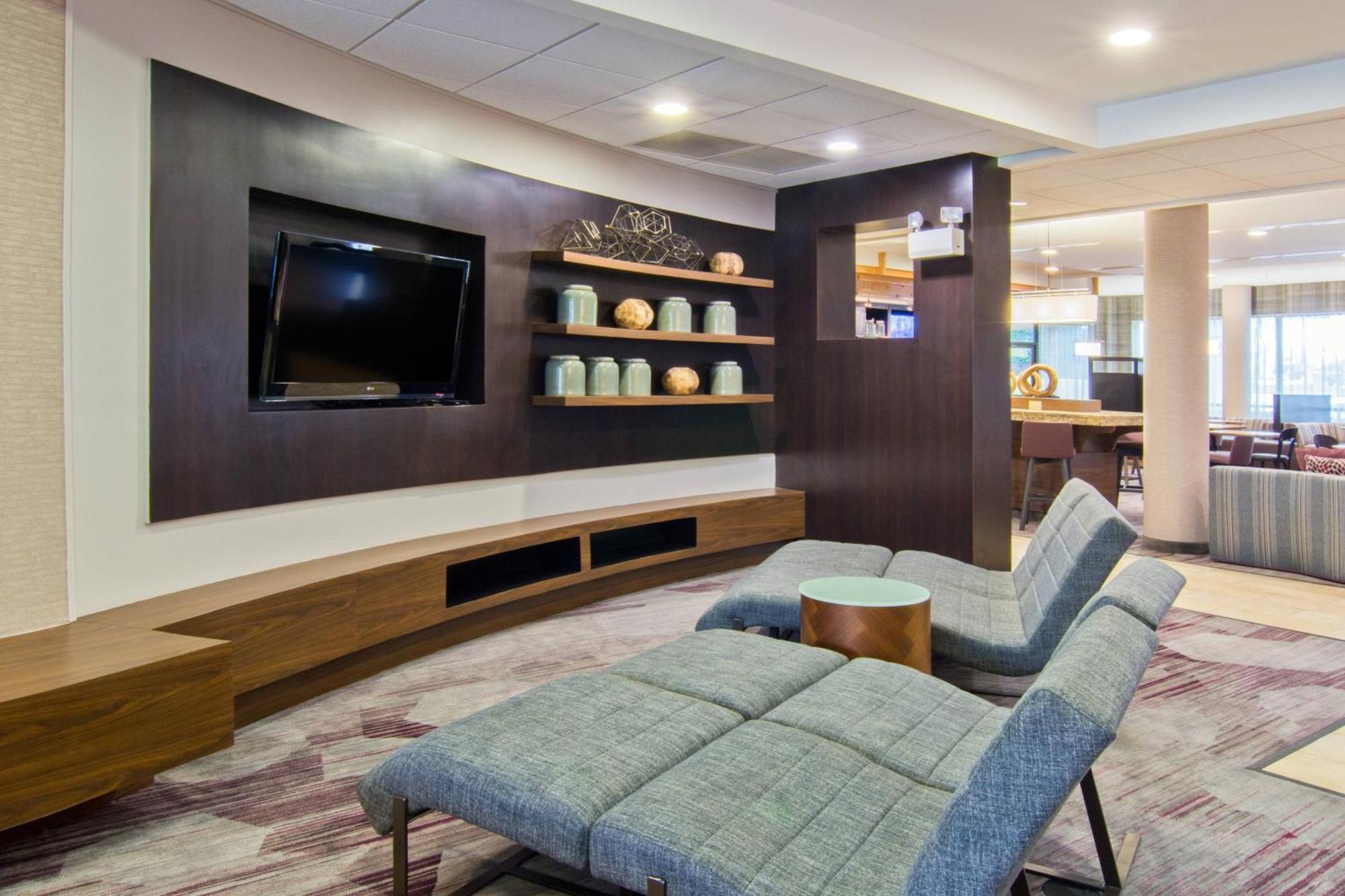 Courtyard By Marriott Clarksville Buitenkant foto