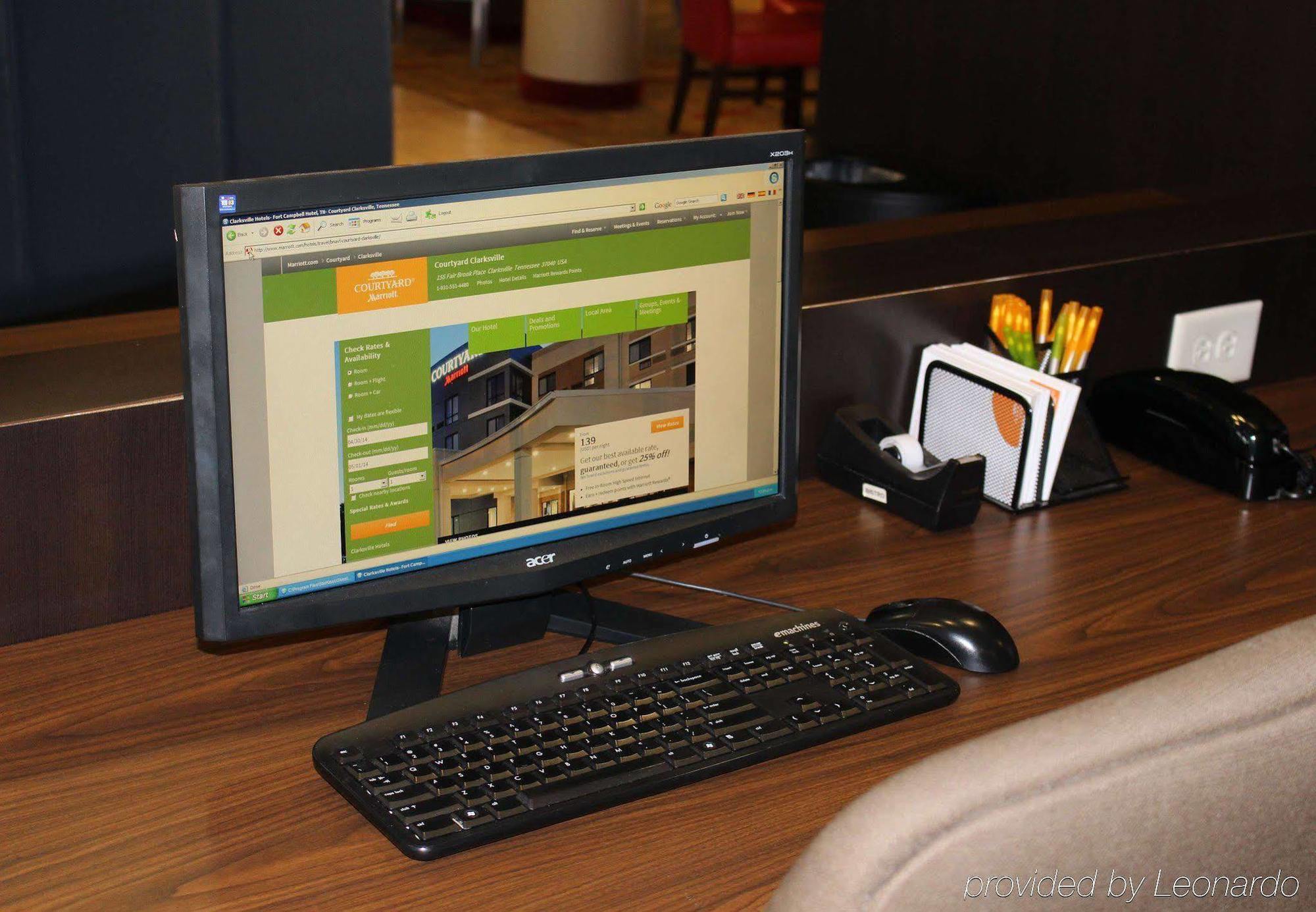 Courtyard By Marriott Clarksville Buitenkant foto