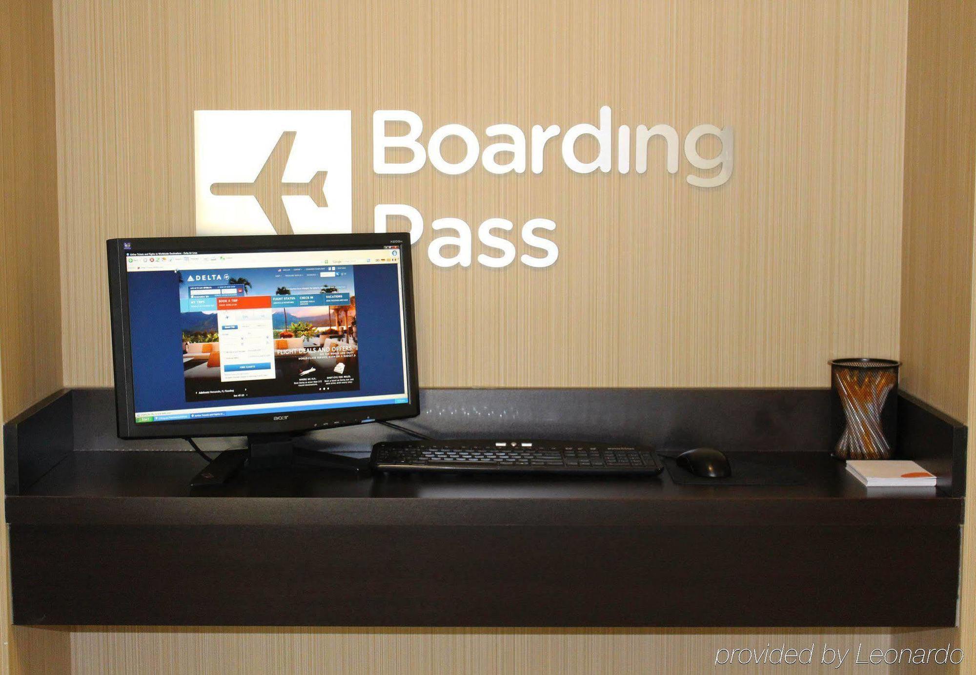Courtyard By Marriott Clarksville Buitenkant foto